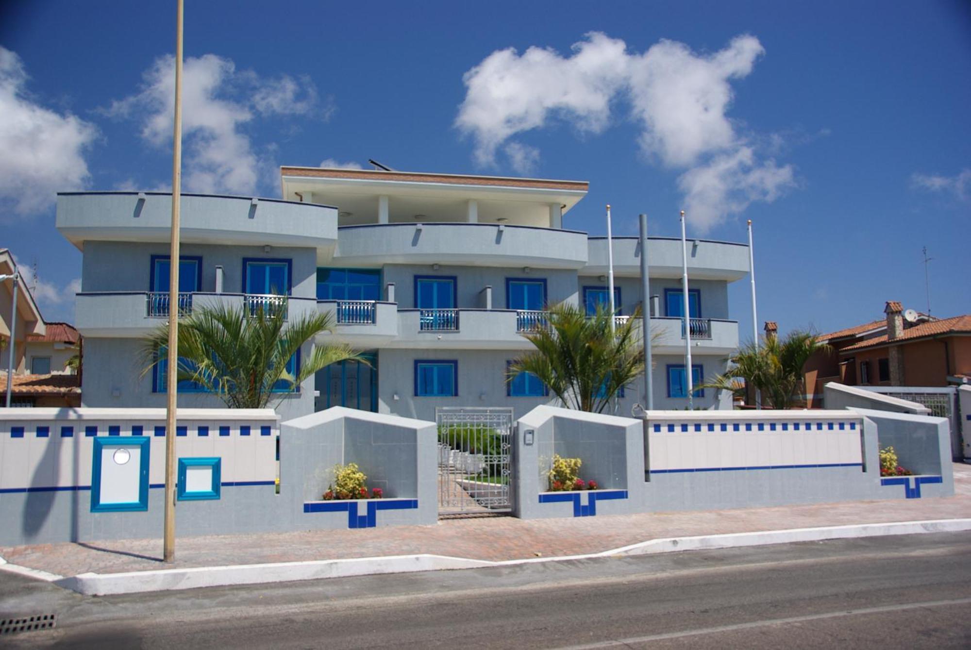 Serpa Hotel Anzio Exterior foto